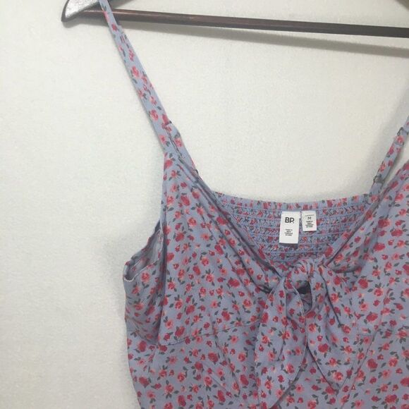 BP. Floral Tie Front Smocked Back Blue Cami Sz M NWT - Picture 4 of 10